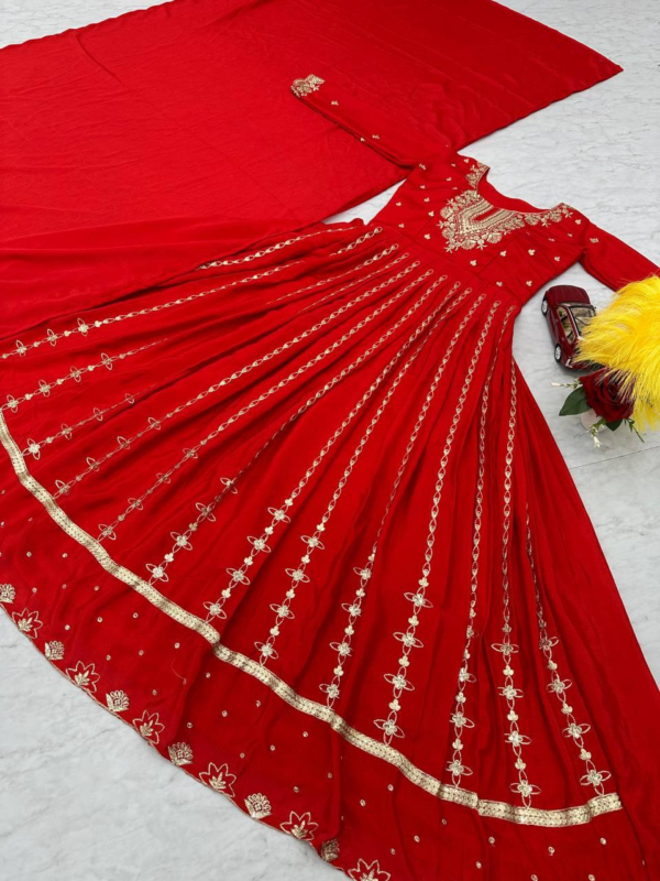 Beautiful Anarkalis Gown With Dupatta (Red)
